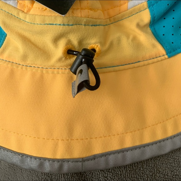 NWOT Nike Dri-Fit Perforated Running Bucket Hat Cap Yellow Unisex Size L/XL - Picture 3 of 7